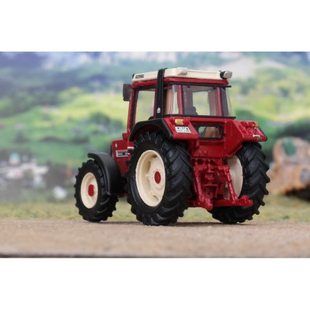 Tracteur IH 844 XL HO Mo Miniature 20625 - MAKETIS
