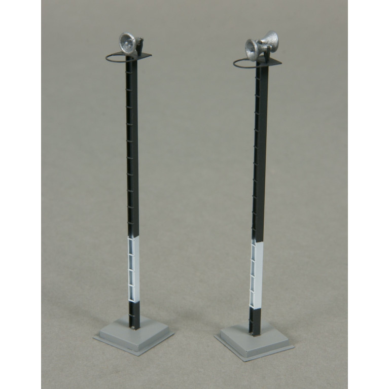 Hof-Lautsprecher (4 St) H0 Decapod 2655 - Maketis Hof-Lautsprecher (4 St) H0 Decapod 2655 - Maketis