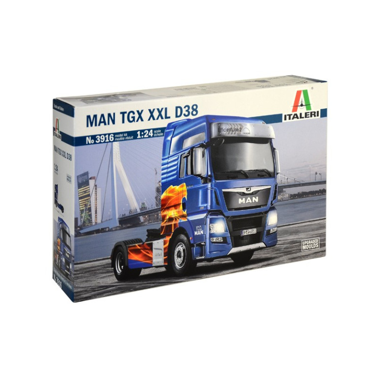 Camion MAN TGX XXL D38 1/24 Italeri 3916