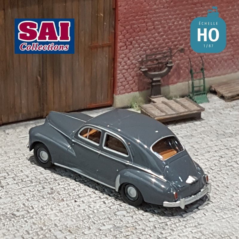 Voiture Peugeot 203 gris anthracite H0 Brekina SAI 2508 - Maketis