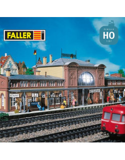 Gare ancienne HO Faller 110115 - Maketis