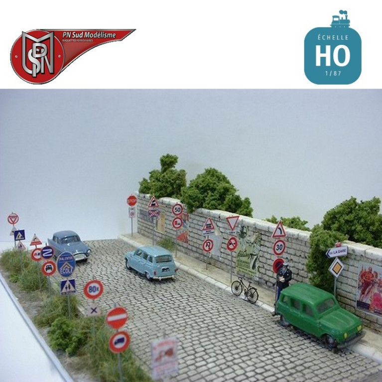 Modern road signs H0 PN Sud Modelisme 87-3 - Maketis