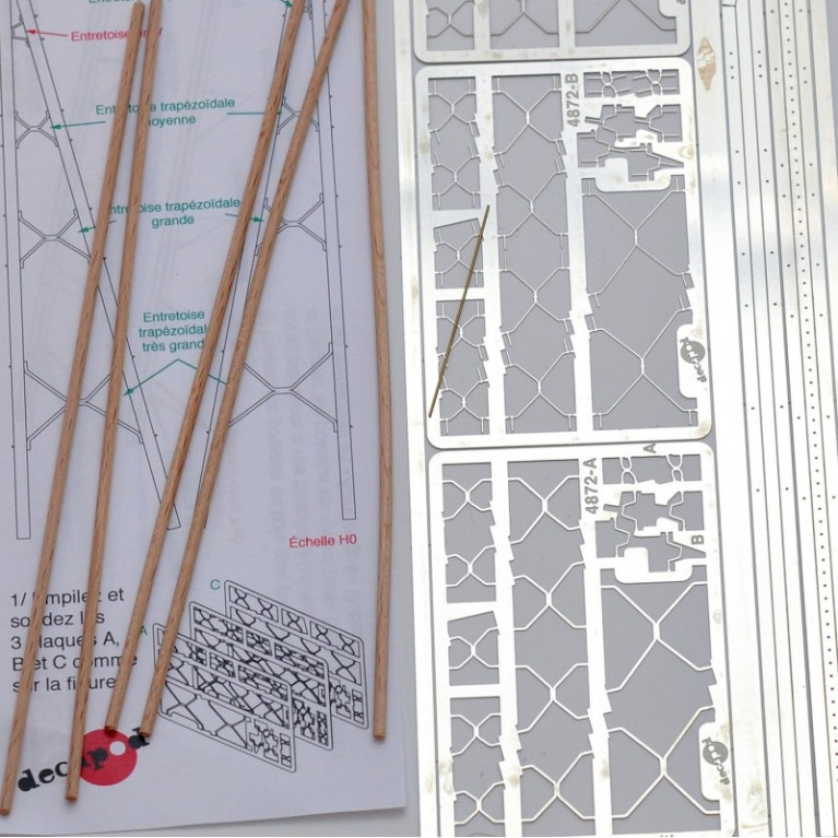 Struts for wooden posts [HO] Decapod 4872 - Maketis