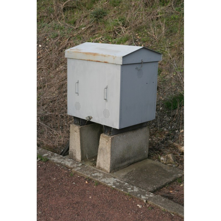Metal battery boxes PM HO Decapod 4538 - Maketis Metal battery boxes PM HO Decapod 4538 - Maketis