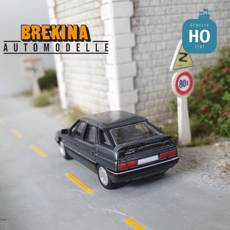 Citroën XM gris foncé métallisé HO Brekina 3031 - Maketis Citroën XM gris foncé métallisé HO Brekina 3031 - Maketis
