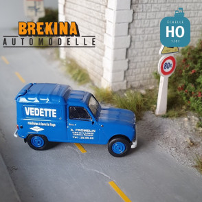 Renault 4 fourgonnette Vedette HO Brekina 2425 - Maketis