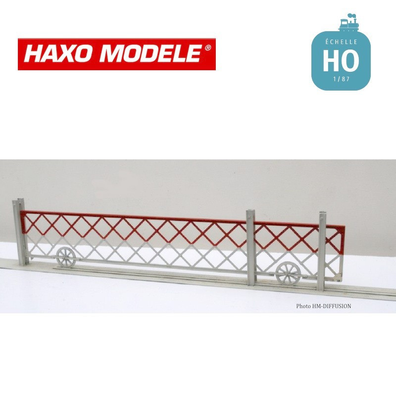 Barrières passage à niveau roulantes 5 m avec portillons + profilés 2 pcs HO Haxo Modèle HM45007 - Maketis