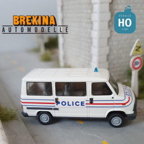 Peugeot J5 Minibus 1982 Police avec gyrophare clignotant HO Brekina 0931 - Maketis
