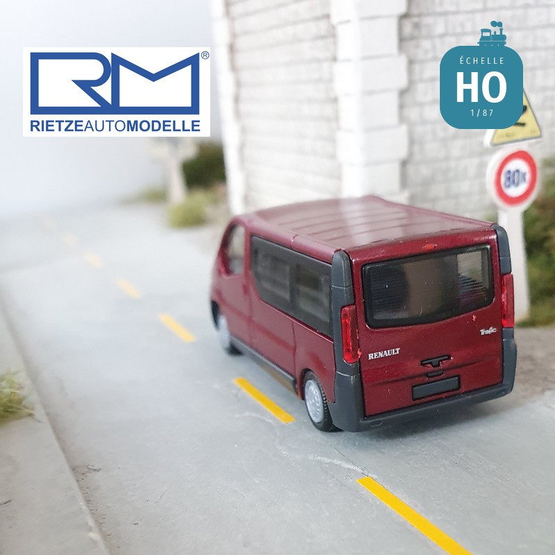 Renault Trafic Combi rouge métallique HO Rietze 21370R-Maketis