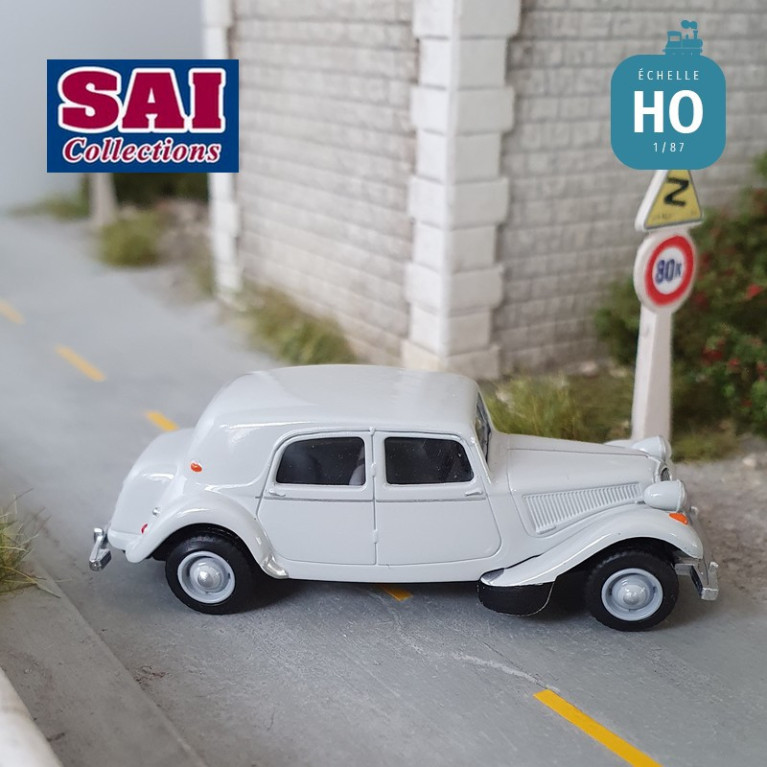 Citroën Traction 11B 1952 gris perle HO SAI 6104 - Maketis