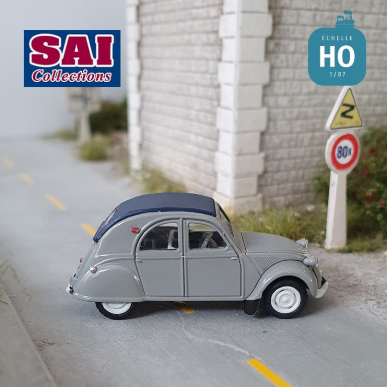 Citroën 2 CV AZLP 1958, grise, capote fermée bleu foncé et sièges bleu HO SAI 6001 - Maketis Citroën 2 CV AZLP 1958, grise, capote fermée bleu foncé et sièges bleu HO SAI 6001 - Maketis