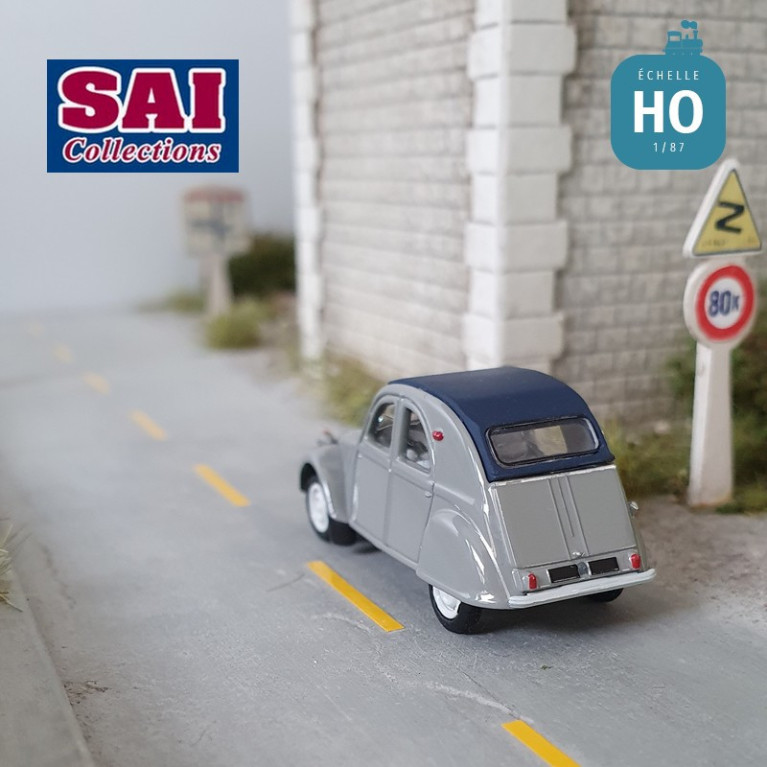 Citroën 2 CV AZLP 1958, grise, capote fermée bleu foncé et sièges bleu HO SAI 6001 - Maketis Citroën 2 CV AZLP 1958, grise, capote fermée bleu foncé et sièges bleu HO SAI 6001 - Maketis