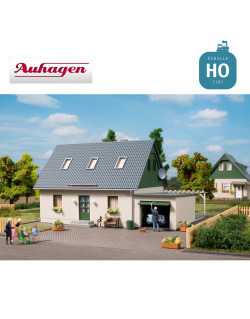 Maison individuelle avec garage HO Auhagen 11454 - Maketis