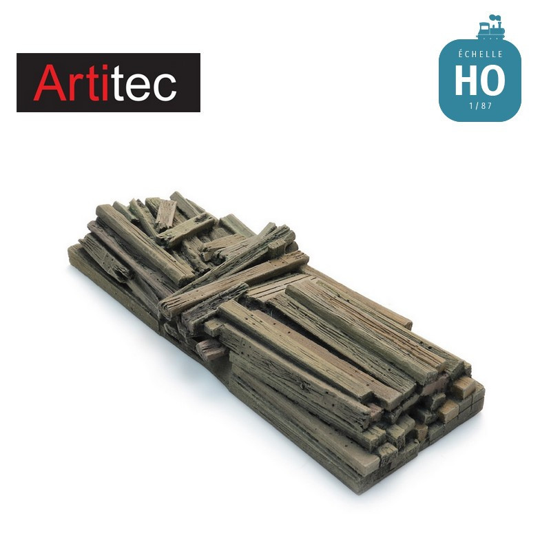 Chargement de vieilles traverses pour wagon plat HO Artitec 28.125 - Maketis