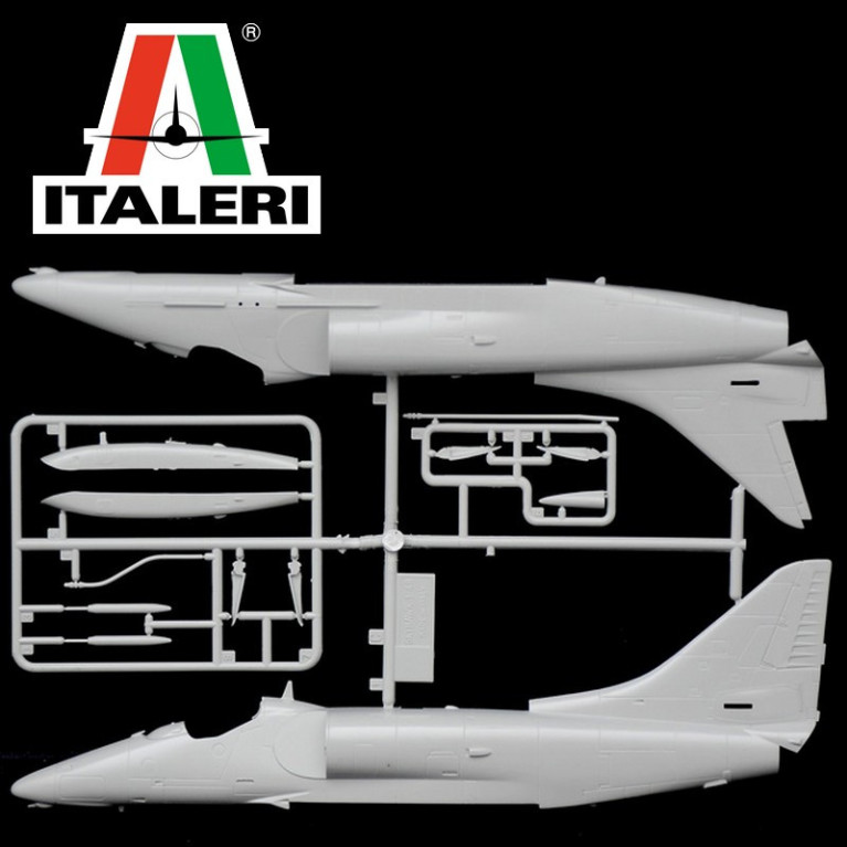 Avion de chasse A-4E/F/G Skyhawk années 50 1/48 Italeri 2826 - Maketis