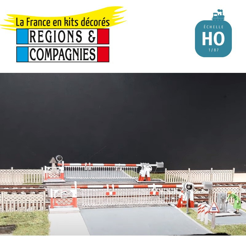 Funktionaler Bahnübergang mit schwingenden Schranken H0 Régions & Compagnies VOIA48