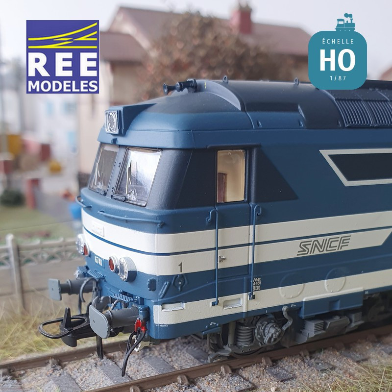 Locomotive diesel BB 67411 Strasbourg bleue Logo nouille Ep V Analogique HO REE MB-167 - Maketis