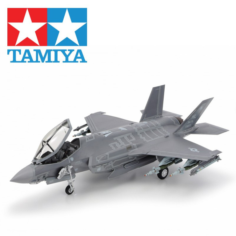 Avion F-35A Lightning II 1/48 Tamiya 61124 - Maketis