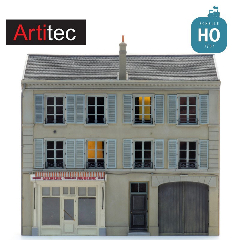 Façade de magasin de la famille Moreau en kit HO Artitec 10.431 - Maketis