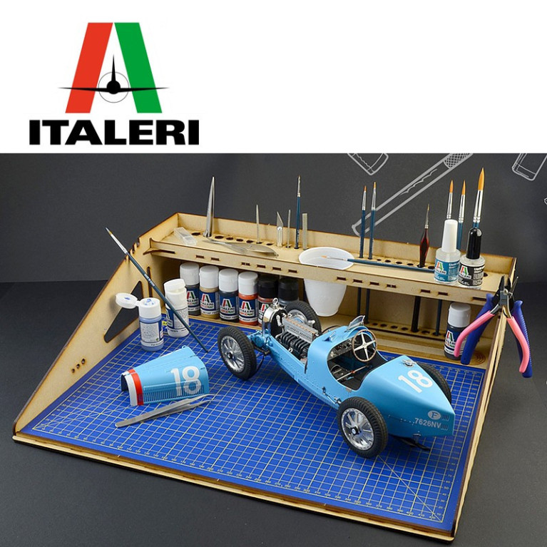 Italeri compact modelling workstation 50833 - Maketis
