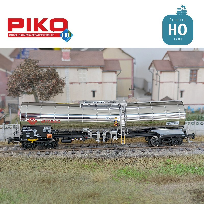 Set of 2 Zacns chemical tank wagons Ermewa Ep VI HO Piko 58253 - Maketis