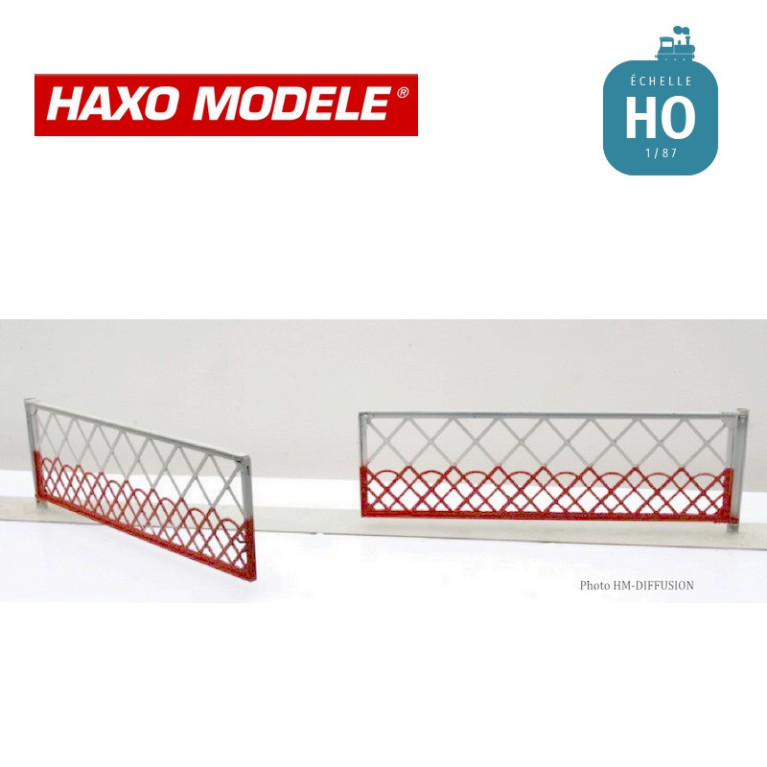 Barrières passage à niveau pivotantes double 8 m avec portillons + profilés 2 pcs HO Haxo Modèle HM45008 Barrières passage à niveau pivotantes double 8 m avec portillons + profilés 2 pcs HO Haxo Modèle HM45008