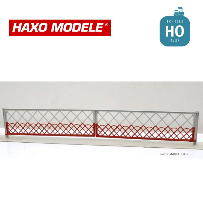 Barrières passage à niveau pivotantes double 8 m avec portillons + profilés 2 pcs HO Haxo Modèle HM45008 Barrières passage à niveau pivotantes double 8 m avec portillons + profilés 2 pcs HO Haxo Modèle HM45008