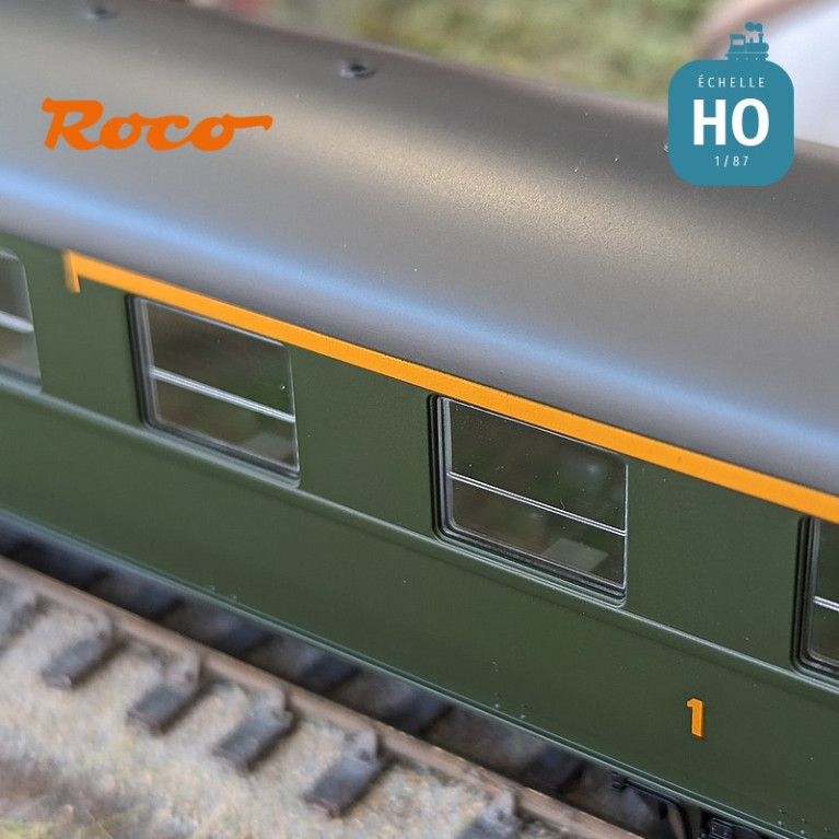 Voiture express 1ère/2ème classe avec compartiment à bagages type A3B4D SNCF Ep III HO Roco 6200008 - Maketis Voiture express 1ère/2ème classe avec compartiment à bagages type A3B4D SNCF Ep III HO Roco 6200008 - Maketis