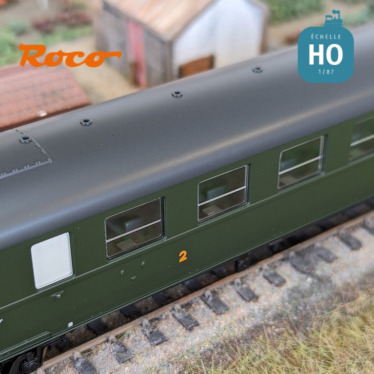 Voiture express 1ère/2ème classe avec compartiment à bagages type A3B4D SNCF Ep III HO Roco 6200008 - Maketis Voiture express 1ère/2ème classe avec compartiment à bagages type A3B4D SNCF Ep III HO Roco 6200008 - Maketis