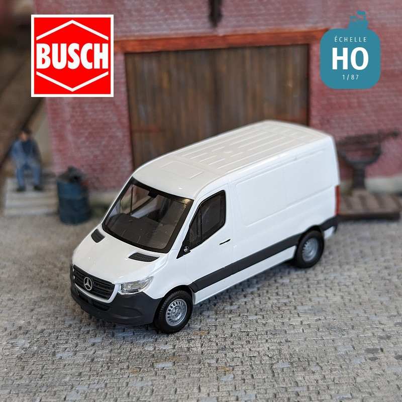 MB Sprinter white van HO Busch 53400 - Maketis