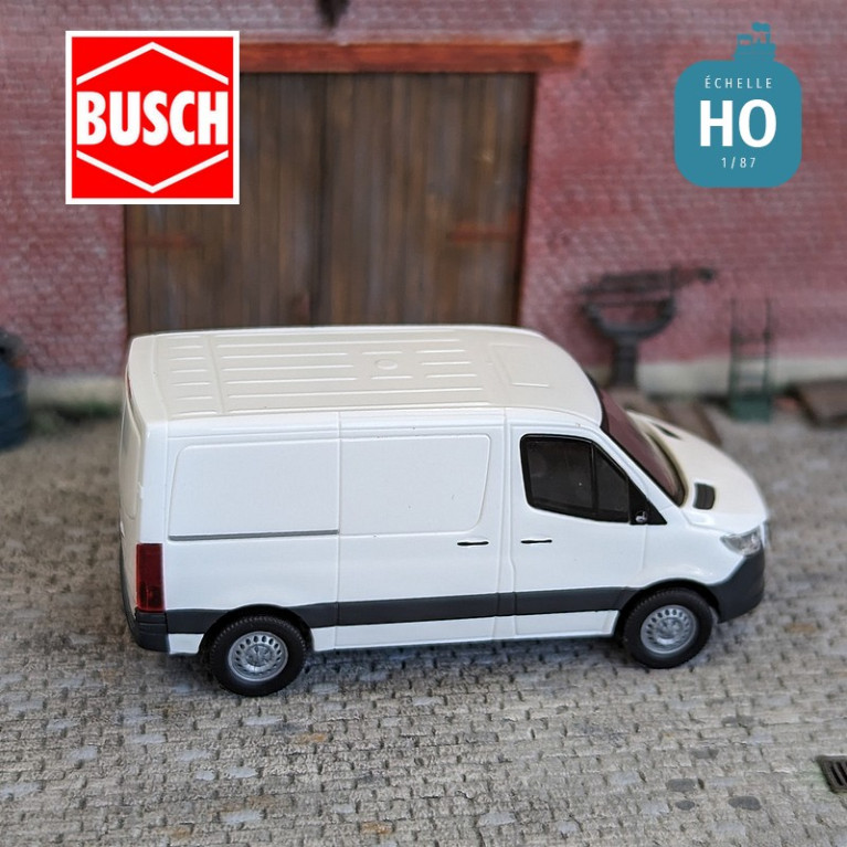 MB Sprinter white van HO Busch 53400 - Maketis