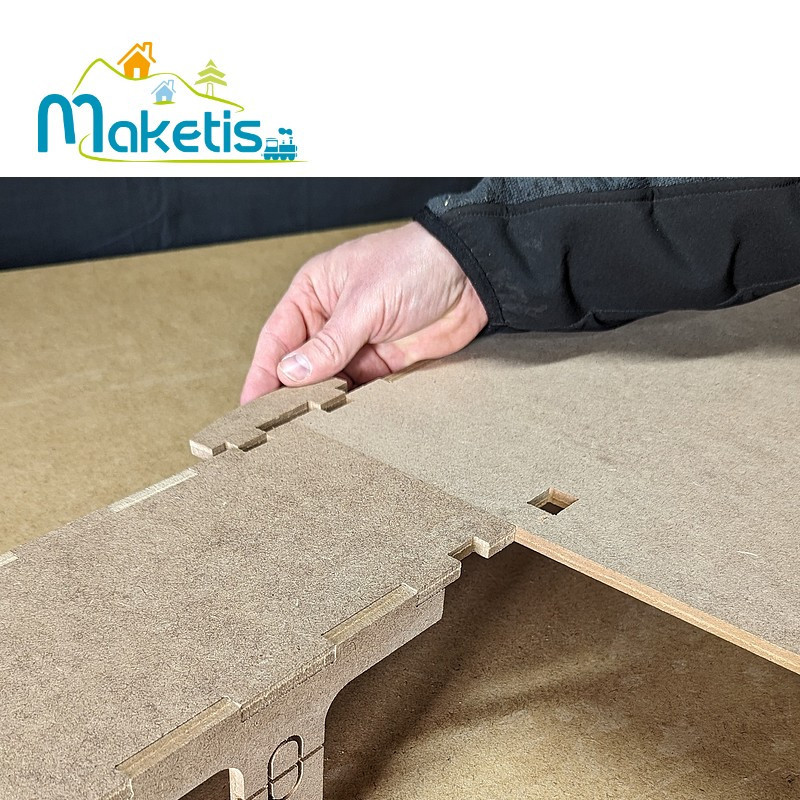 Plateau supérieur 59x14,75cm pour relief positif 4 hauteurs sécables MOD20220 - Maketis