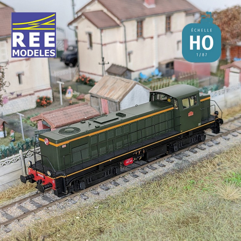 Locomotive Diesel 040 DE 532 Livrée d'origine région Ouest SNCF Ep III Analogique HO REE JM-007 - Maketis