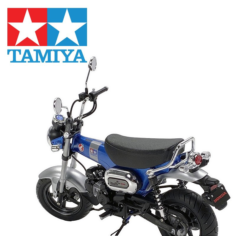 Moto Honda Dax125 Edition limitée 1/12 Tamiya 14142 - Maketis