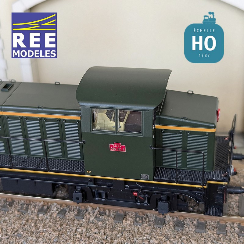 Diesellokomotive 040 DE 04 Geliefert Ursprungsregion Sud-Est SNCF Ep III Analog HO REE JM-012 - Maketis