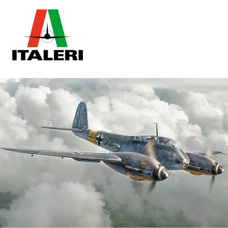 Avion de combat Me 410 A-1 Hornisse WWII 1/72 Italeri 074 - Maketis Avion de combat Me 410 A-1 Hornisse WWII 1/72 Italeri 074 - Maketis