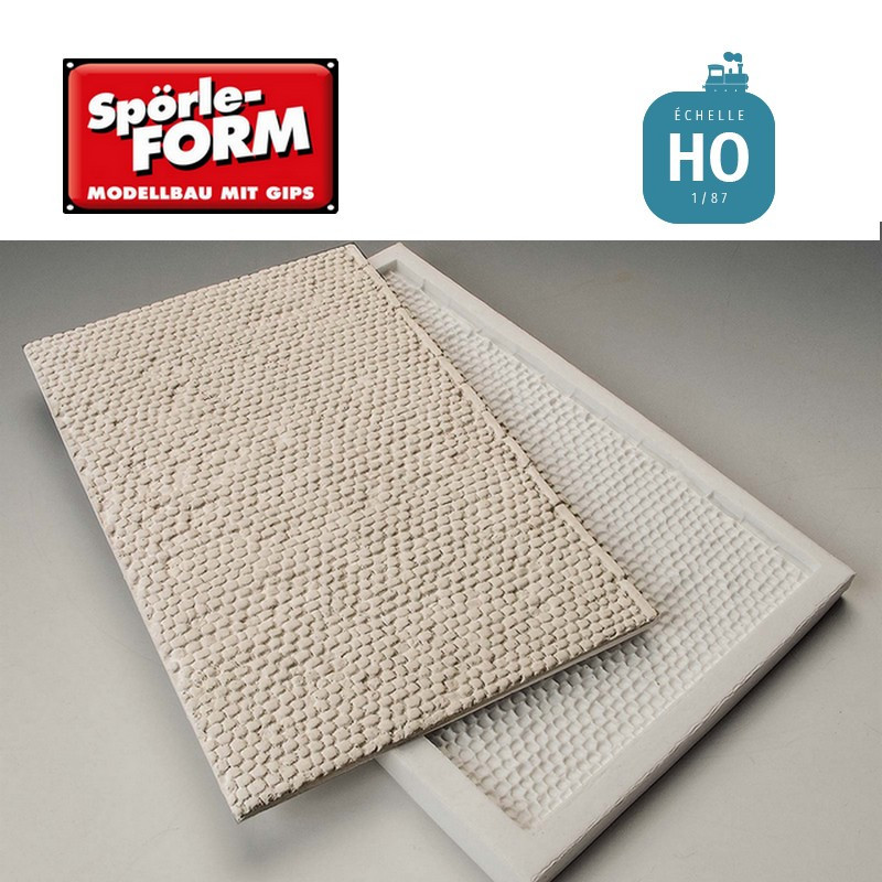 Moule route droite pavée et bosselée avec bordures 131x88mm HO Spörle 1007