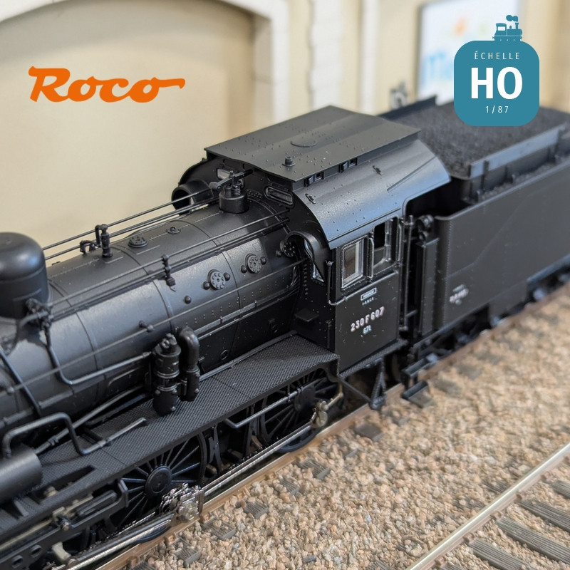 Locomotive à vapeur 230F 607 SNCF Ep III Analogique HO Roco 71385