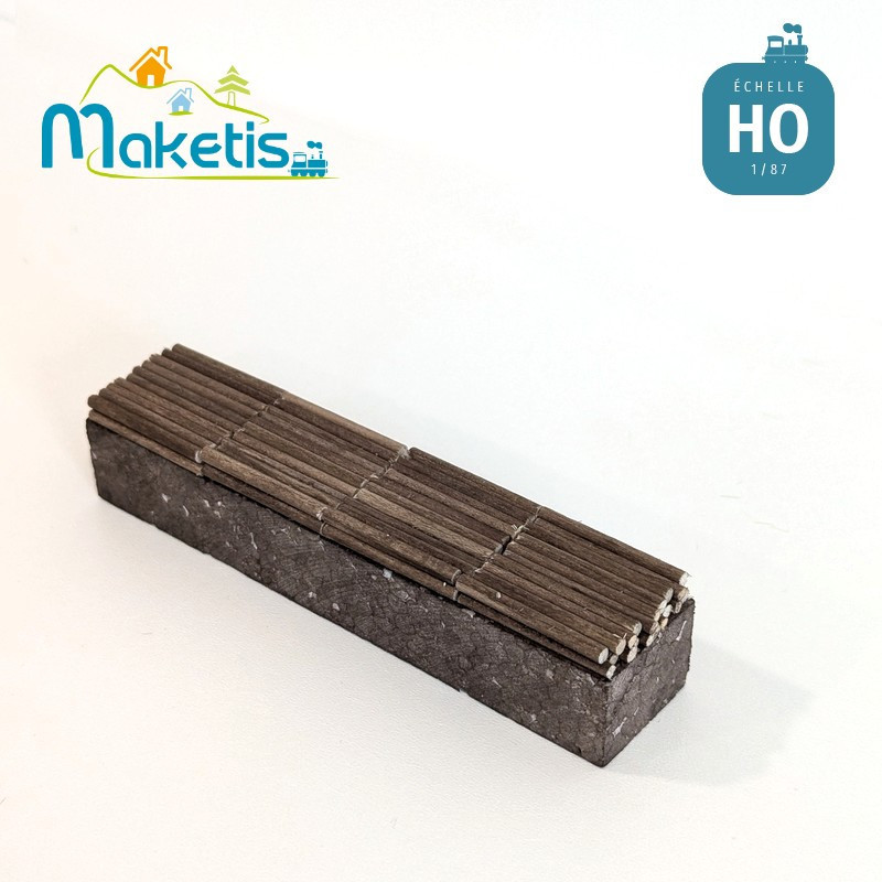 Chargement de bois pour wagon tombereau TP haut Clamecy REE HO Maketis 5510 - Maketis