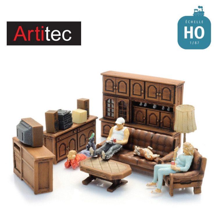 Famille flânant devant la télé 3 pcs HO Artitec 5870124 - Maketis