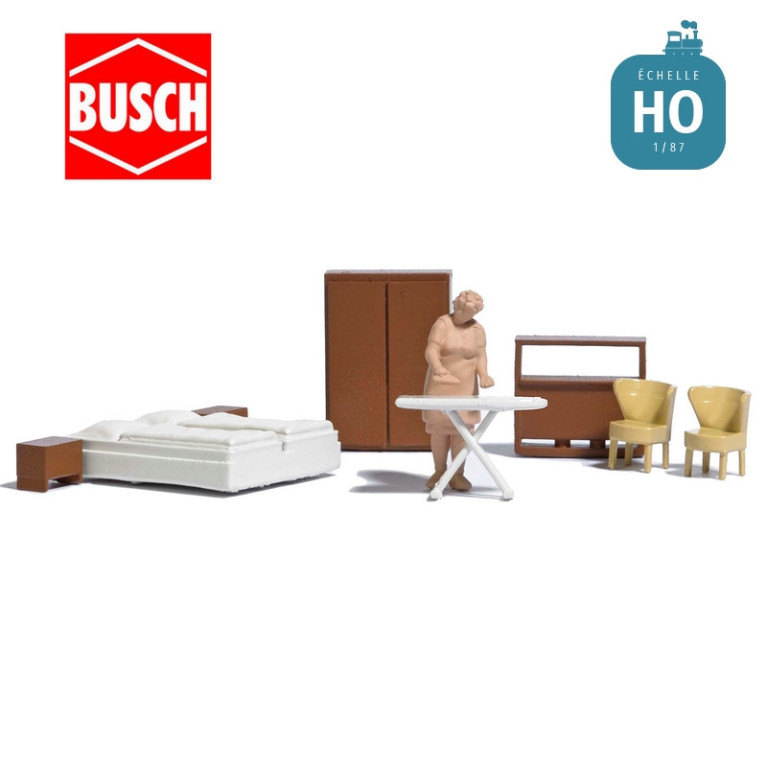 Scène d'intérieur : femme repassant le linge HO Busch 1993 - Maketis