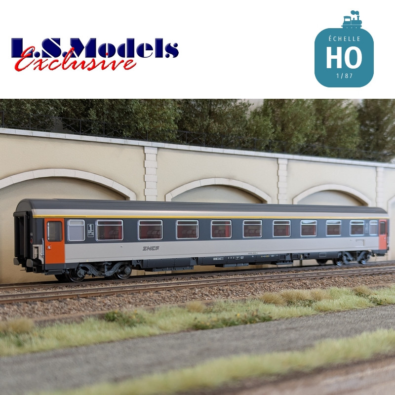 Voiture Corail VSE A9u logo Nouille Ep IV SNCF HO LS Models E100 - Maketis