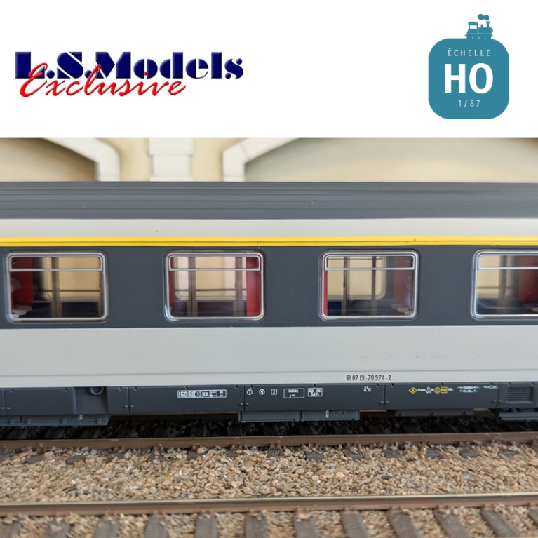 Voiture Corail VSE A9u logo Nouille Ep IV SNCF HO LS Models E100 - Maketis Voiture Corail VSE A9u logo Nouille Ep IV SNCF HO LS Models E100 - Maketis