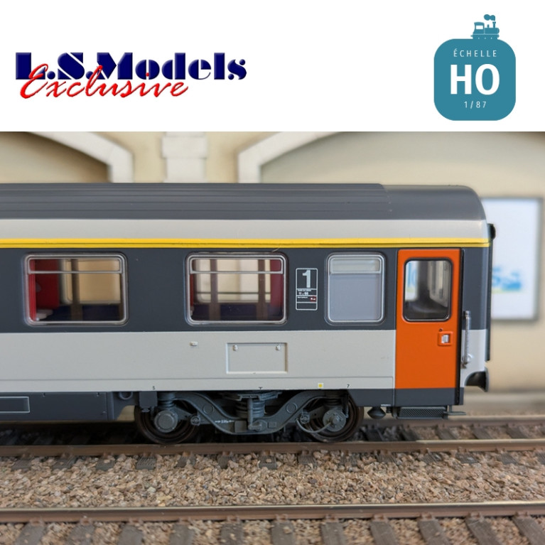 Voiture Corail VSE A9u logo Nouille Ep IV SNCF HO LS Models E100 - Maketis Voiture Corail VSE A9u logo Nouille Ep IV SNCF HO LS Models E100 - Maketis