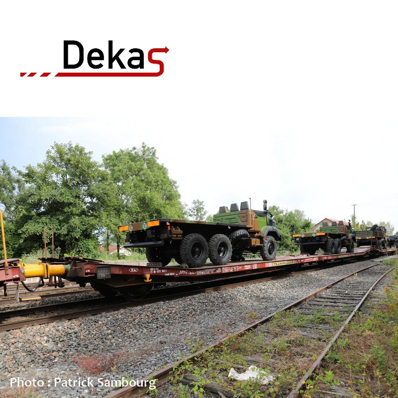 Wagon plat couplé type Laads 800B spécial transport de véhicules DB EP V HO Dekas DK-873102 - Maketis