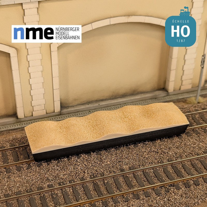 Chargement de sable pour wagon tombereau Eamnos 11,54m HO NME 951000-A - Maketis