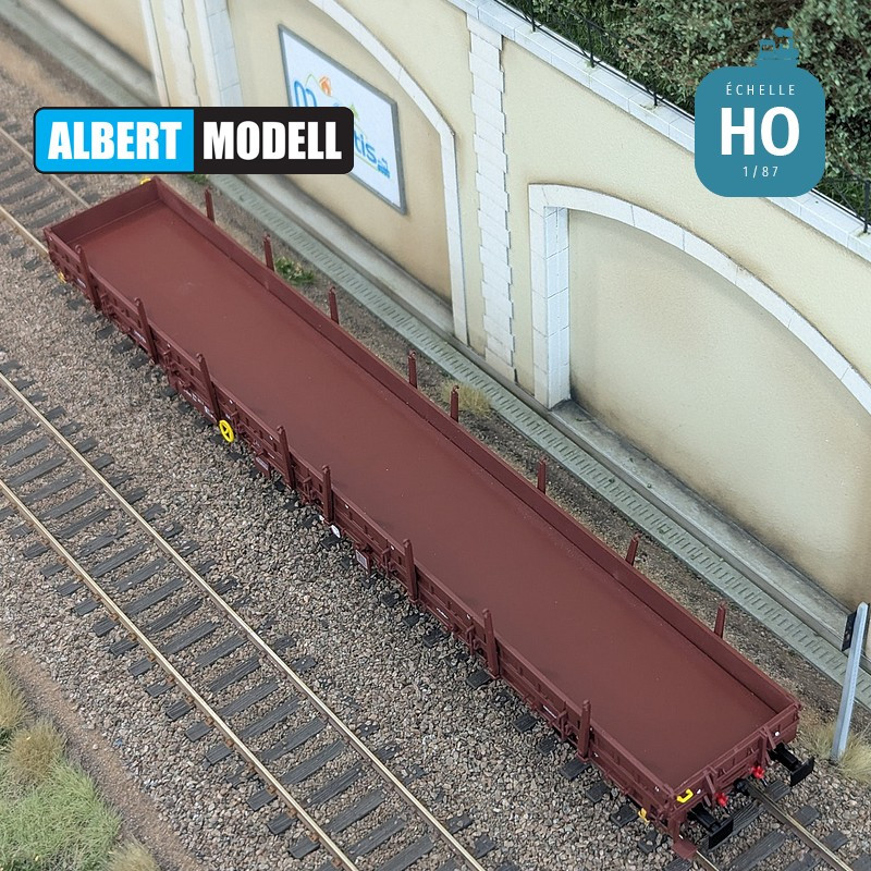 Res brown flat wagon with welded Y25 bogies, CFL Cargo Ep VI HO Albert Modell 399009 - Maketis