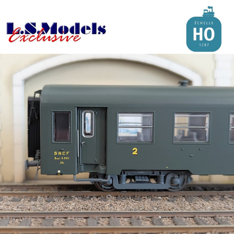 Coffret 2 voitures voyageur USI Bmyfi U60courtes vertes Marquage 1956 SNCF Ep IIId HO LS Models MW40021 - Maketis Coffret 2 voitures voyageur USI Bmyfi U60courtes vertes Marquage 1956 SNCF Ep IIId HO LS Models MW40021 - Maketis