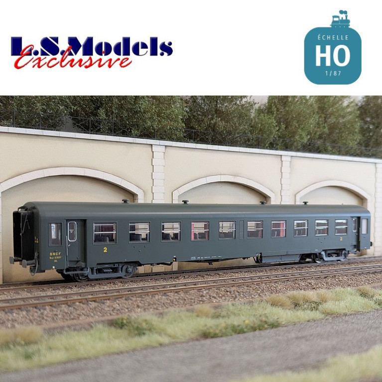Coffret 2 voitures voyageur USI Bmyfi U60courtes vertes Marquage 1956 SNCF Ep IIId HO LS Models MW40021 - Maketis Coffret 2 voitures voyageur USI Bmyfi U60courtes vertes Marquage 1956 SNCF Ep IIId HO LS Models MW40021 - Maketis