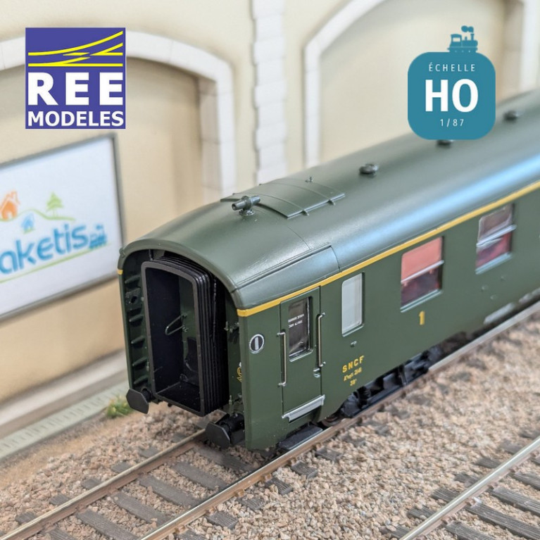 Voiture DEV AO Courte A8 U53 vert SNCF EP III HO REE VB-391 - Maketis